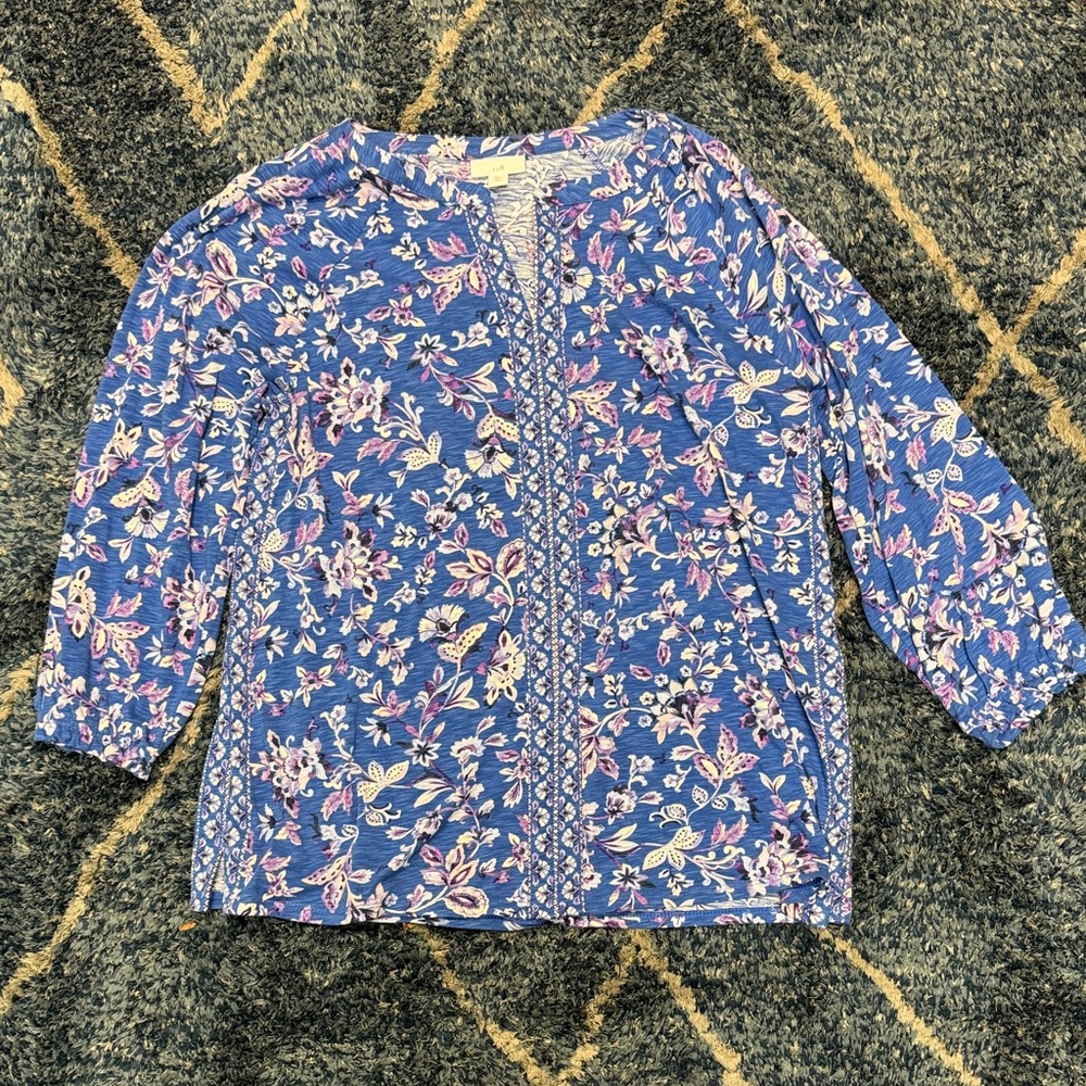 J. Jill women’s border printed knit Floral Blue and Purple top size Medium Tall